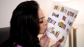 Секс в пизду развратной грудастой брюнетки от первого лица