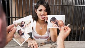 Выебал в пизду озабоченную преступницу