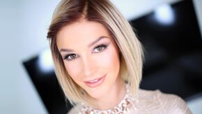 Порно с блондинкой крупным планом