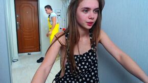 Электрик выебал в пизду худую брюнетку